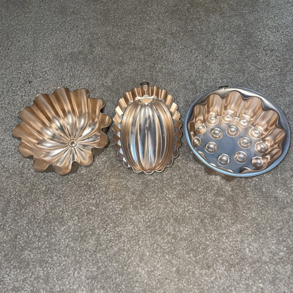 Vintage Copper Tone Metal Jello Molds Set of 3 Fluted Oval Round Kitchen Decor